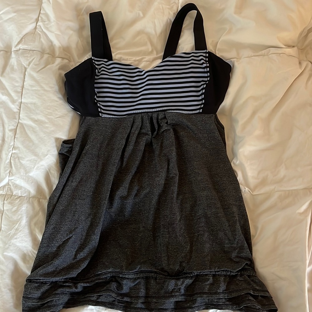 Lululemon Athletica Tank, Size 6